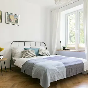 https://bednarska-apartment.warsawhotelspoland.com